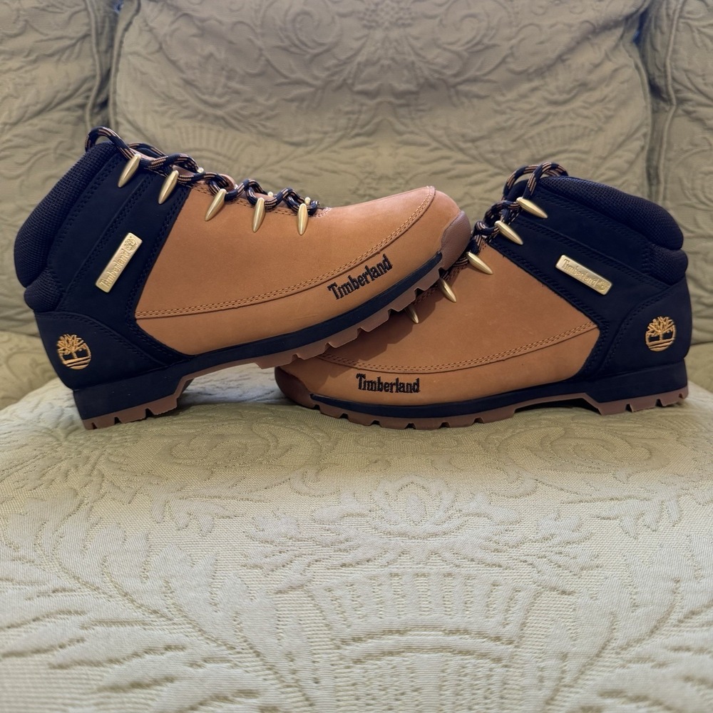 Timberland Euro Hiker Boots Mens 8.5 Wheat Black Leather Gold Hardware Mid Top - Picture 4 of 9